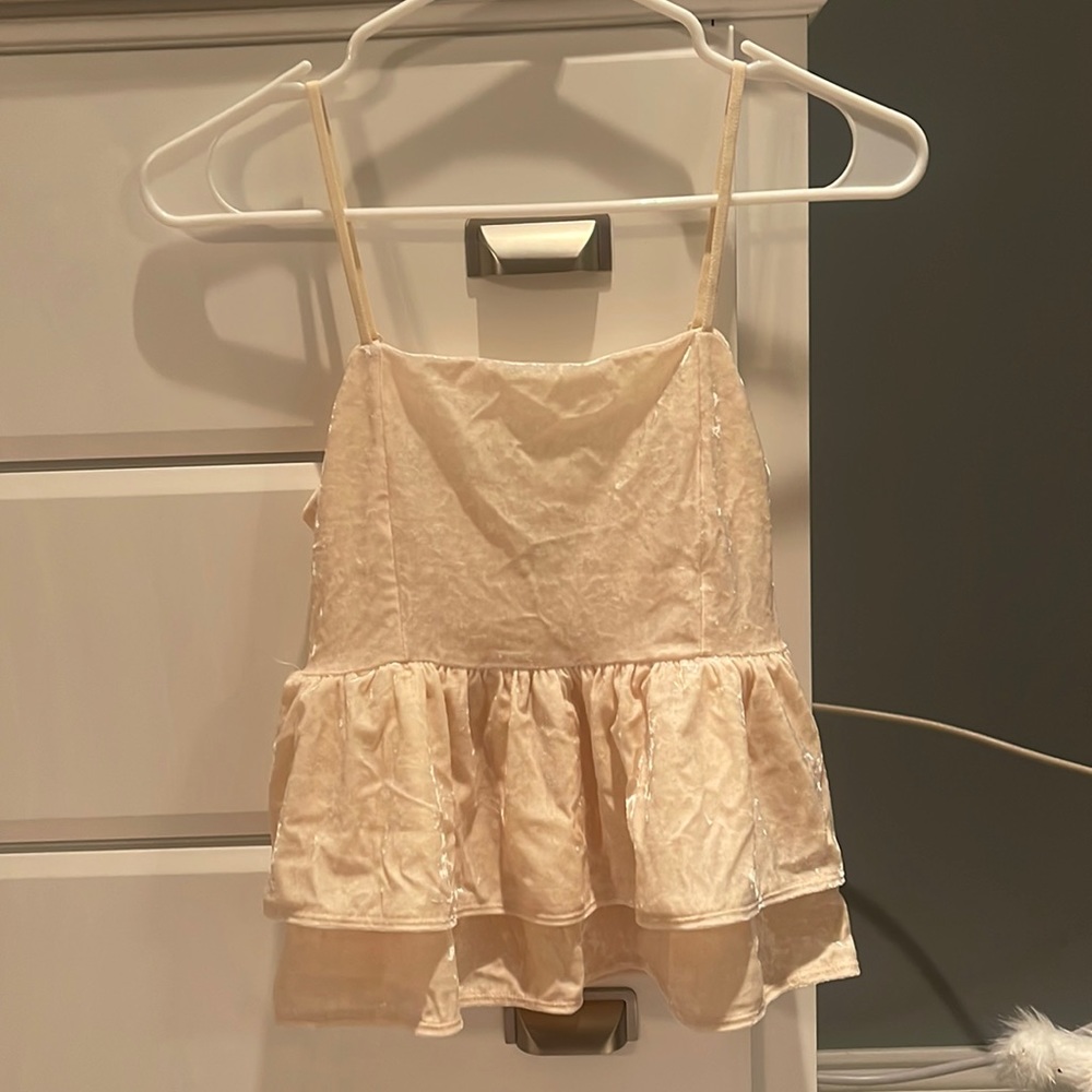 American eagle ruffles top